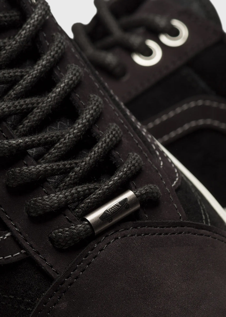 Vans Vault VN0007Q9BLK1 Old Skool MTE 1 black