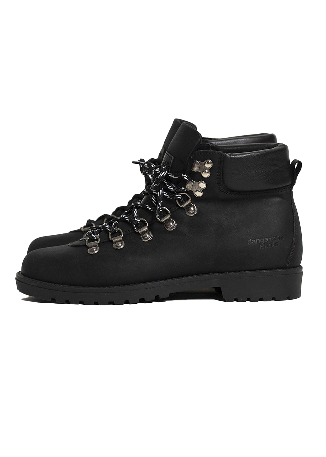 Dangerous Minds 822 black mountain boots