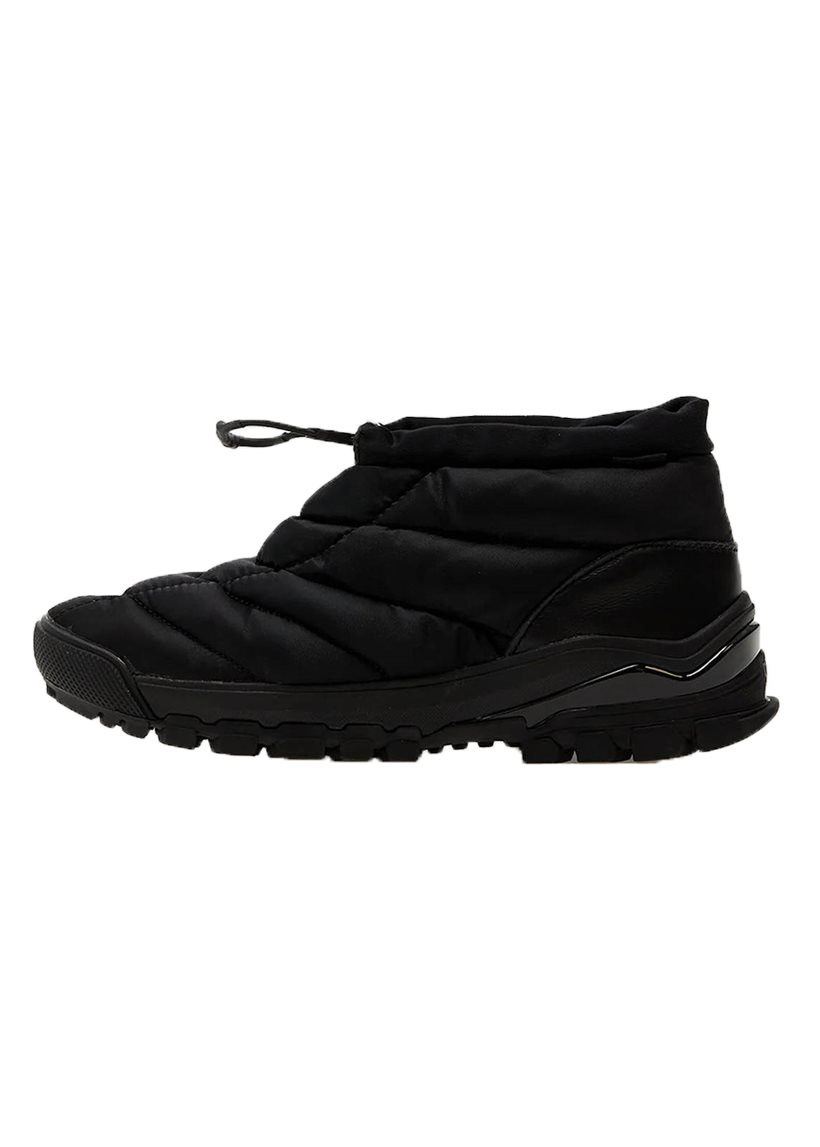 Vans Vault VN0A7Q4WBLK Slip Hiker LX Cabin Fever black