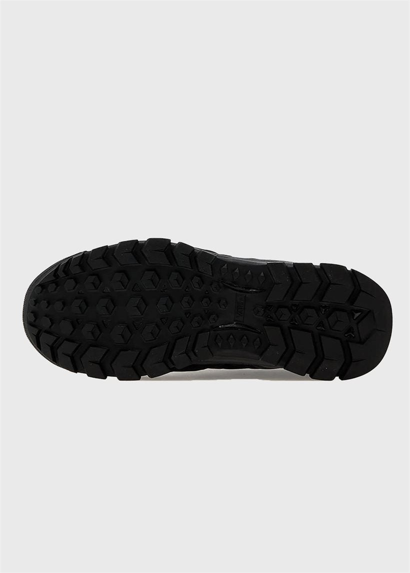 Vans Vault VN0A7Q4WBLK Slip Hiker LX Cabin Fever black
