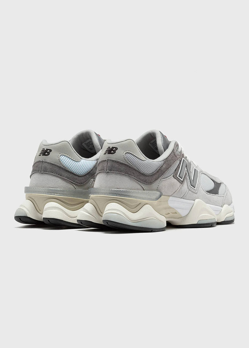 NEW BALANCE U9060GRY Sneakers