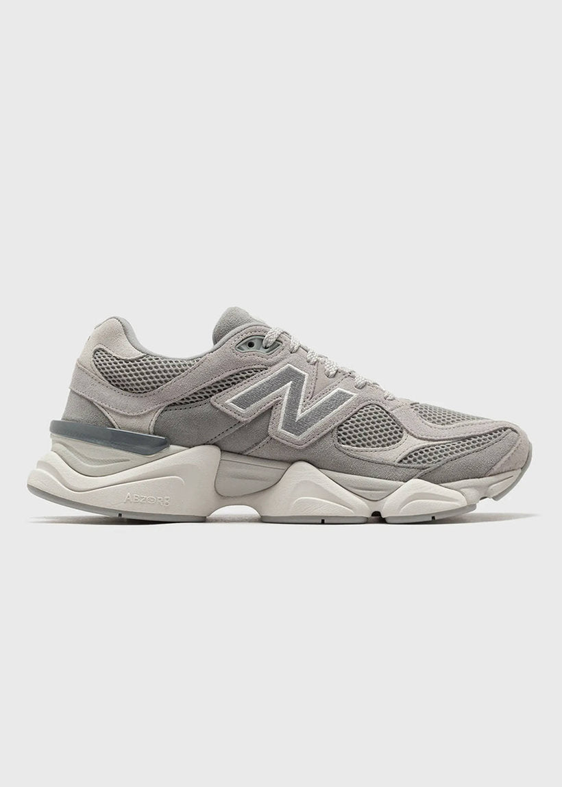 NEW BALANCE U9060ERD Sneakers