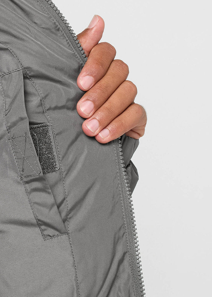 Karl Kani KM253-023 Small Signature Embossed grey puffer