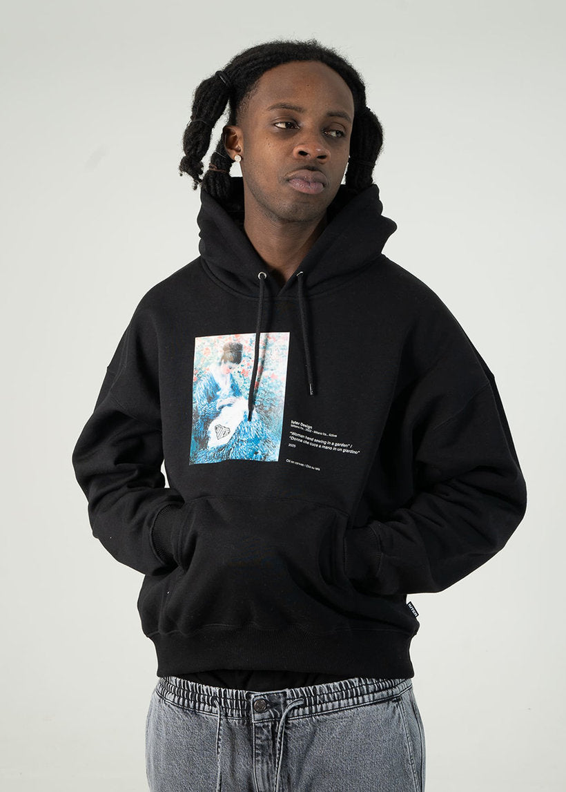 IUTER Museum hoodie black