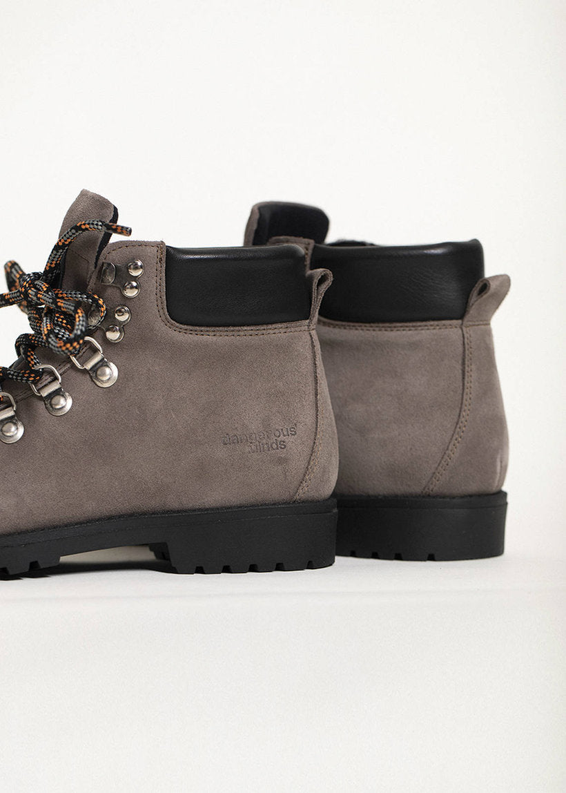 DANGEROUS MINDS 824 Suede olive mountains boots