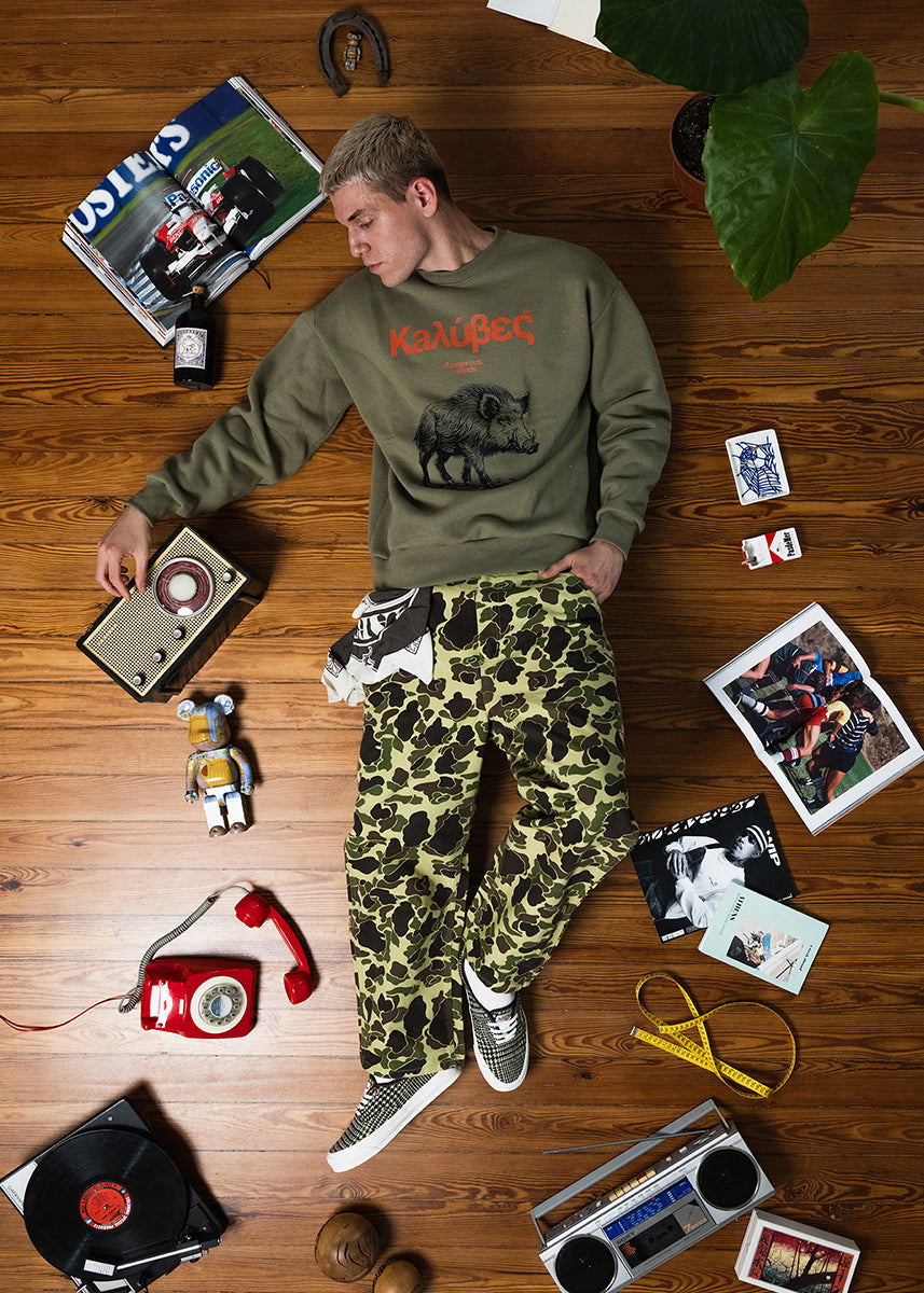 Kaluves Agrioxoiros military crewneck