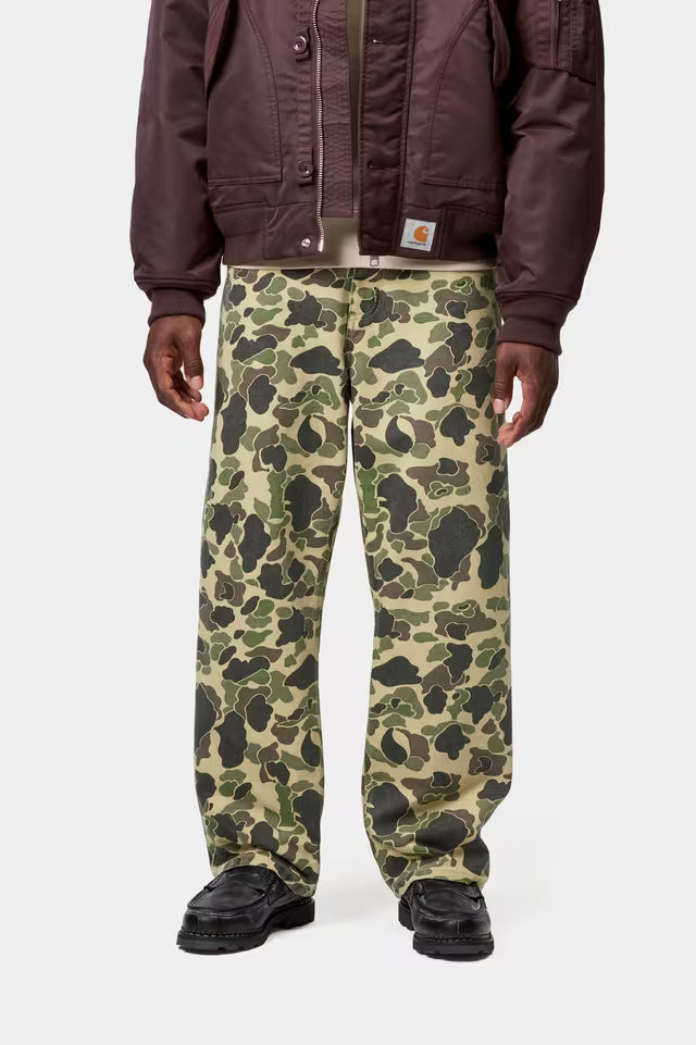 CARHARTT WIP I033896 Duck Single Knee Pant Camo Duck Green stone washed
