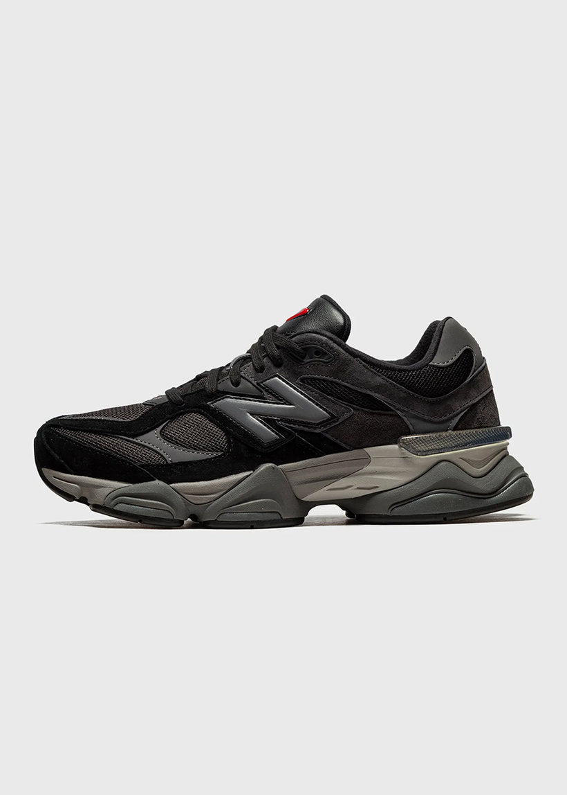 NEW BALANCE U9060BLK Sneakers
