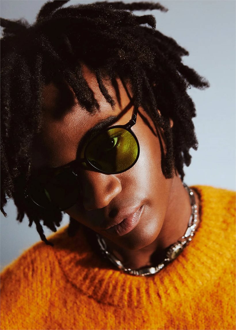 Akila Laguna 2213 02 78 black yellow lenses