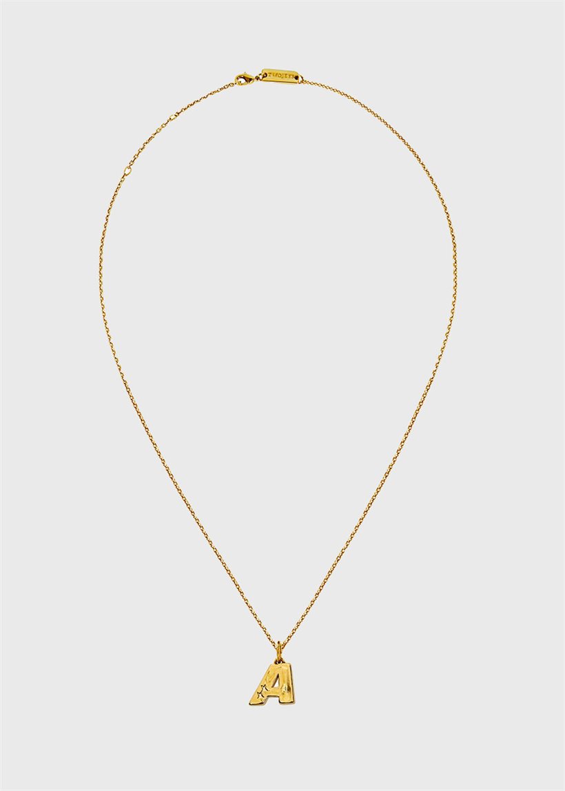 Twojeys A gold necklace
