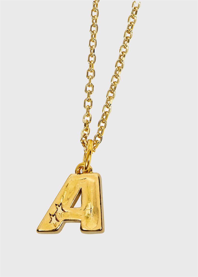 Twojeys A gold necklace