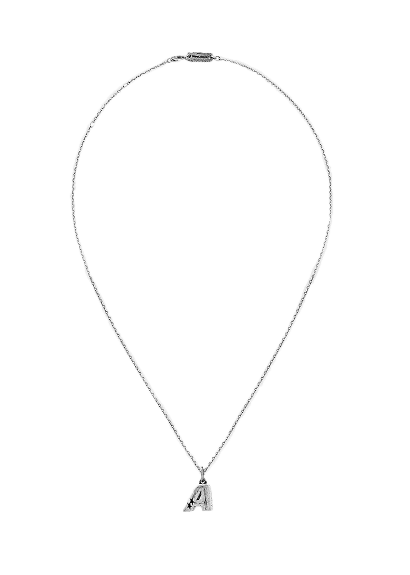 Twojeys A silver necklace