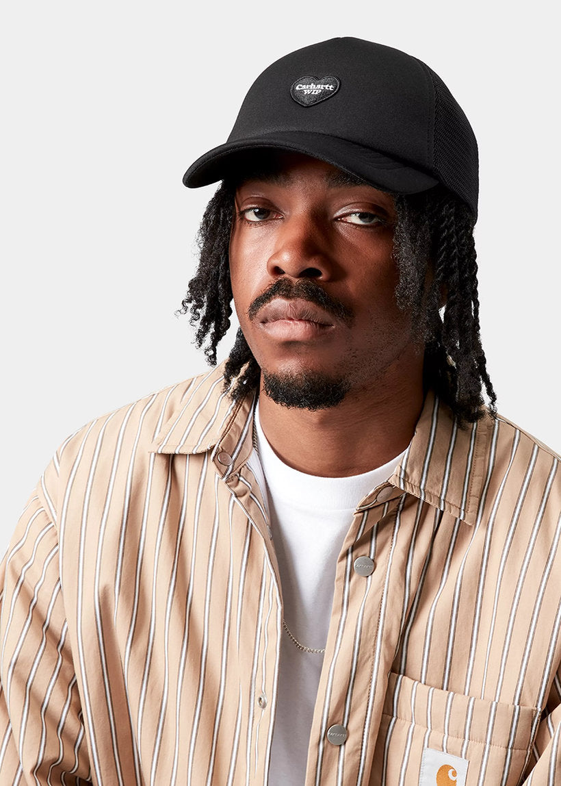 Carhartt WIP I035250 Heart Patch black trucker cap