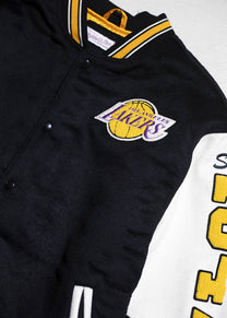 Mitchell &amp; Ness NBA Team History Vintage Logo Lakers JK8458-LALBLCK black varsity jacket