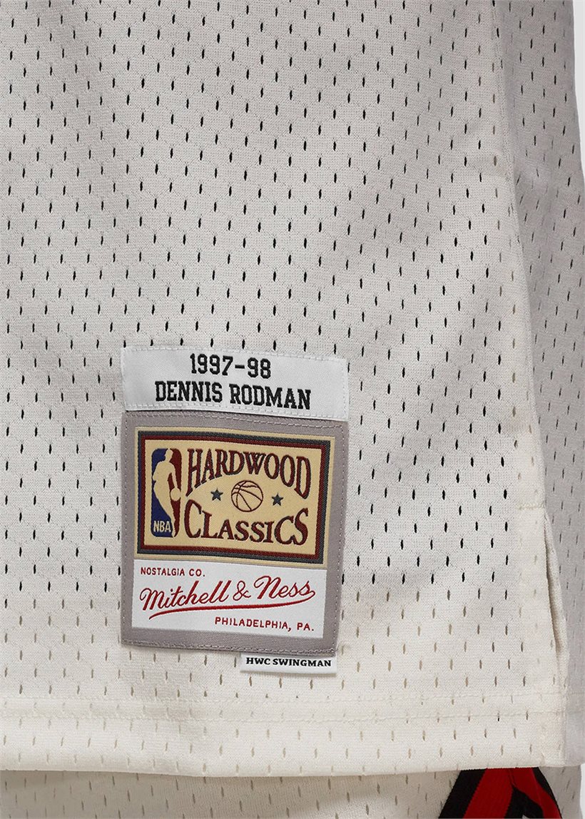 Mitchell &amp; Ness NBA Swingman Bulls 1997 Dennis Rodman cream jersey