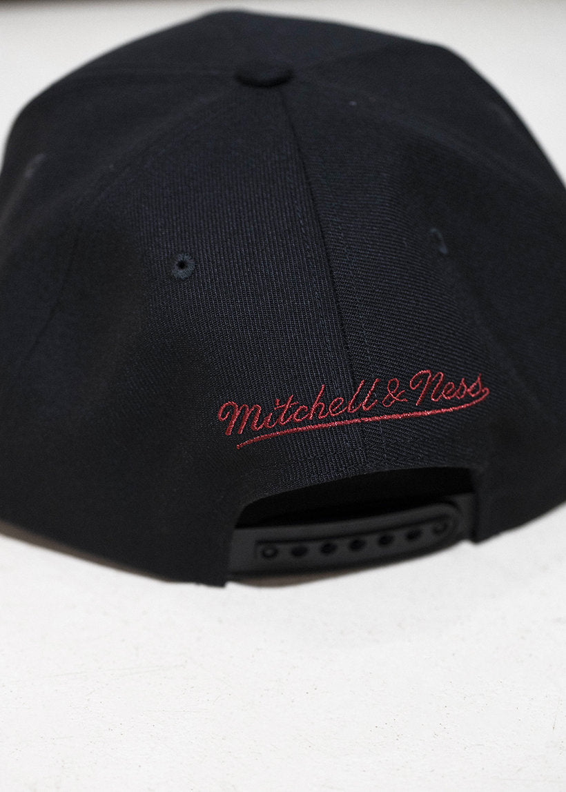 Mitchell &amp; Ness NBA Shattered Hat black snapback