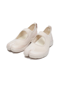 Tabi off-white sandals