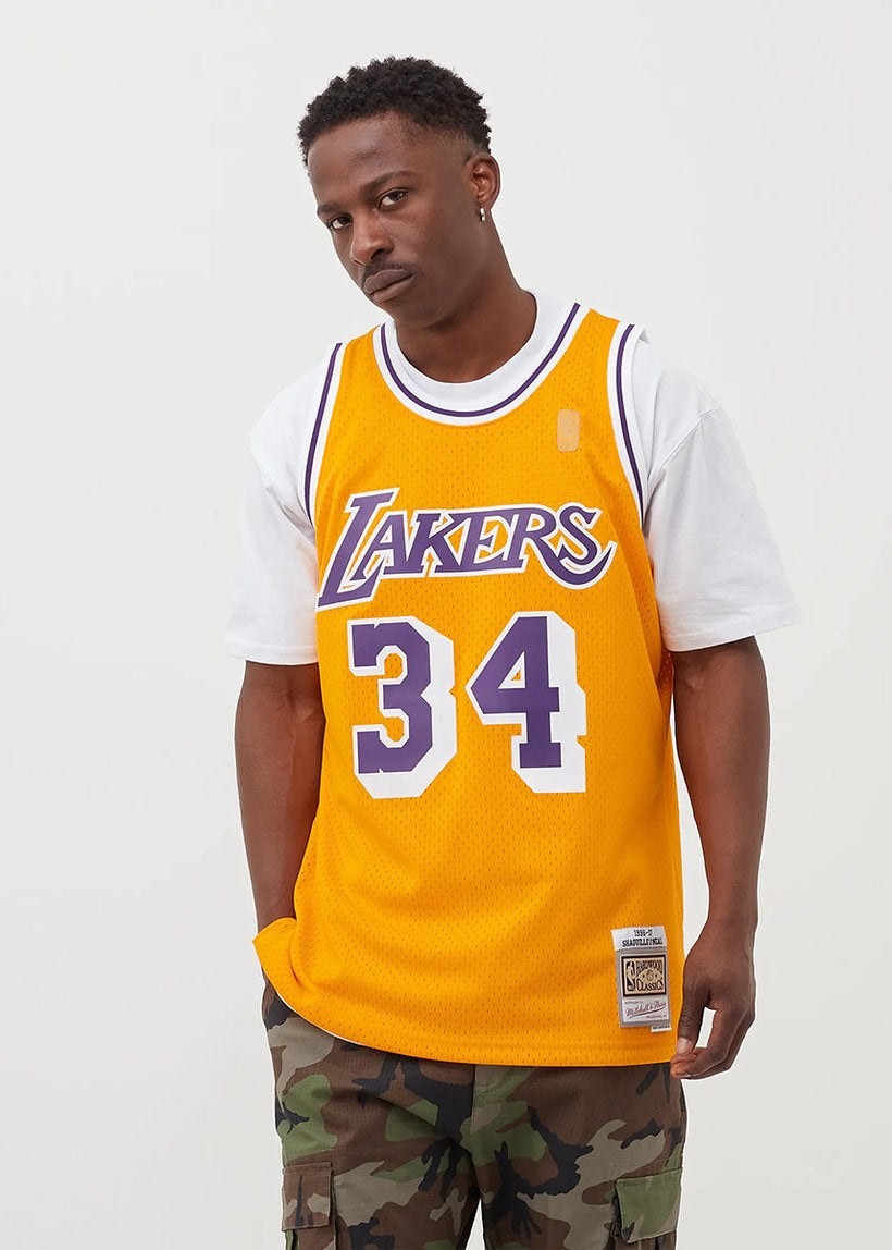 Mitchell &amp; Ness NBA Swingman Home Lakers 96 Shaquille O'Neal light gold jersey